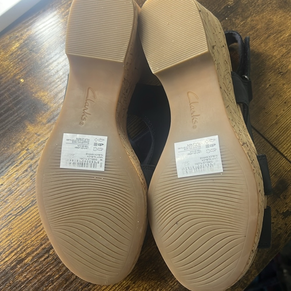 Clarks Giselle Flora Wedge Sandals - Picture 6 of 7